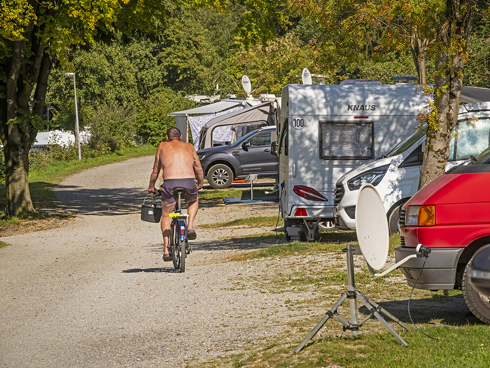 Naturcamping-Harz-am-See-Fahrradfahrer