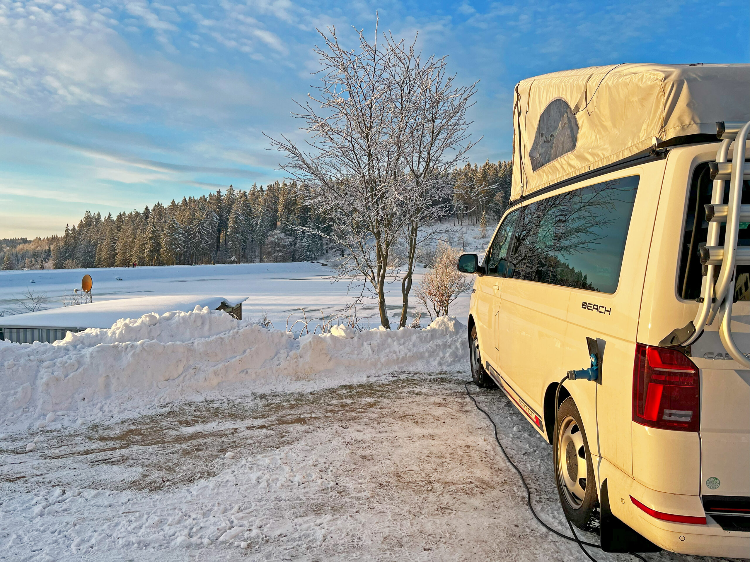 Wintercamping-Harz-am-See-Terrassencamping-Bulli